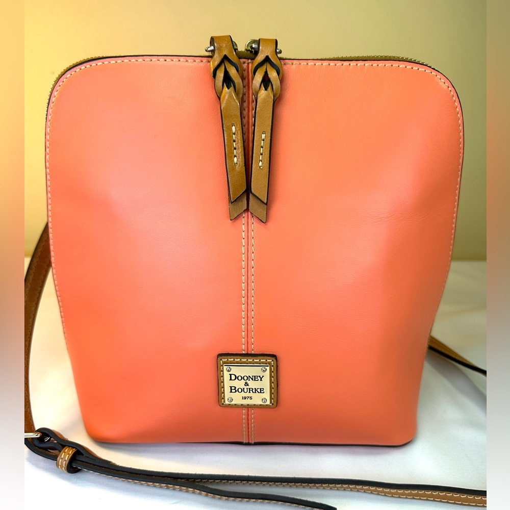 Dooney & Bourke Trixie Coral smooth leather shoulder/crossbody Convertible - Picture 1 of 14